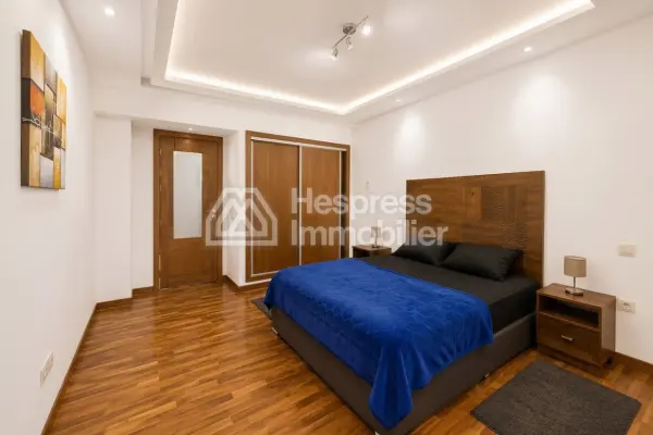 Furnished studio apartment of 50 m² for long-term rental R