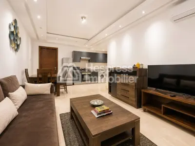 Studio meublé de 50 m² à louer en longue durée R