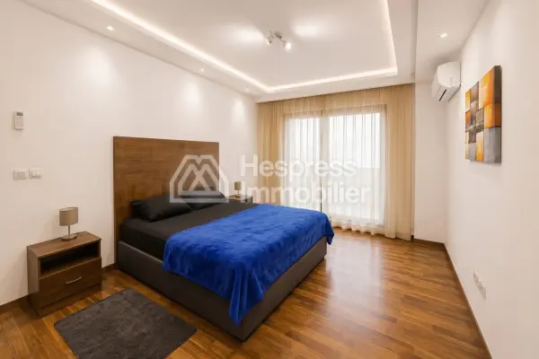 Furnished studio apartment of 50 m² for long-term rental R