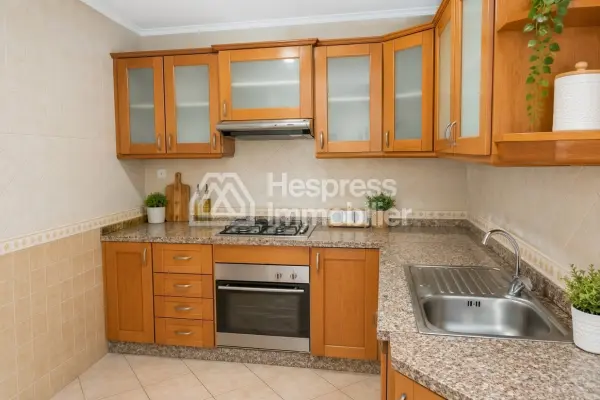 Appartement 2 chambres de 97 m² avec grande terrasse à louer – Val Fleuri, Casablanca