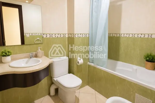 Appartement 2 chambres de 97 m² avec grande terrasse à louer – Val Fleuri, Casablanca