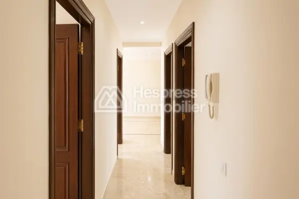 Appartement 2 chambres de 97 m² avec grande terrasse à louer – Val Fleuri, Casablanca