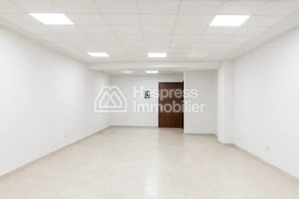 Plateau bureau neuf haut standing de 65 m² à louer – Sidi Maârouf, Casablanca