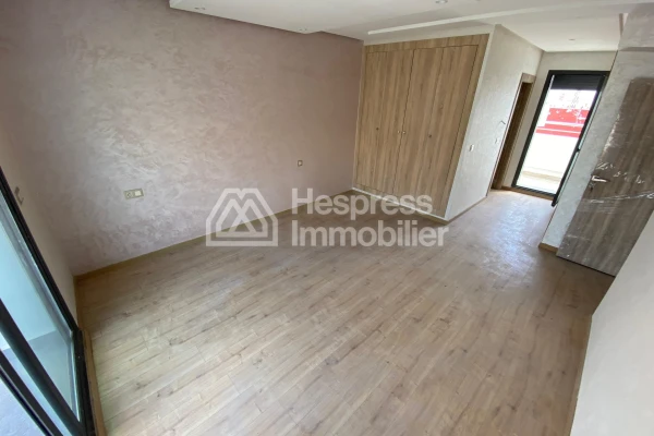 Triplex for sale, 238m² in Tangier