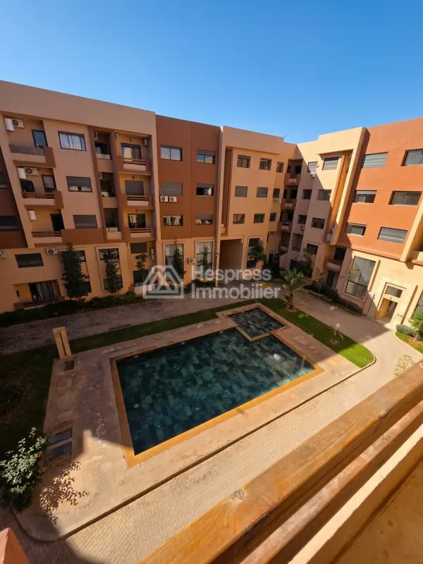 Charmant appartement vide à Semlalia