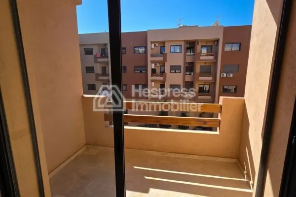 Charmant appartement vide à Semlalia