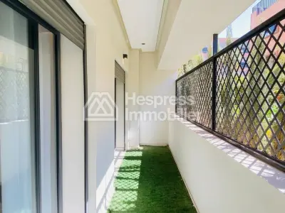 Appartement moderne avec piscine à vendre