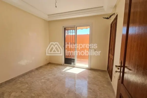 Appartement de 3 chambres avec grande terrasse