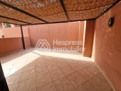 Appartement de 3 chambres avec grande terrasse