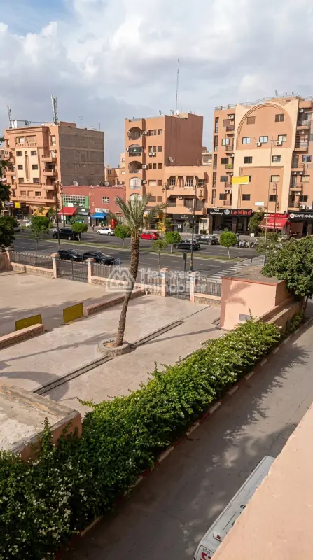 Furnished apartment with 3 bedrooms and large terrace in Gueliz