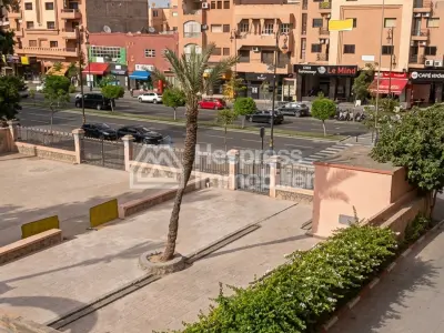 Furnished apartment with 3 bedrooms and large terrace in Gueliz