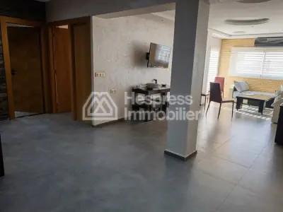 Furnished apartment with 3 bedrooms and large terrace in Gueliz