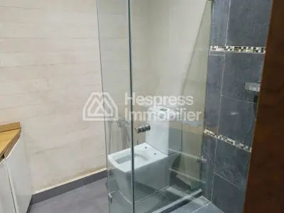 Furnished apartment with 3 bedrooms and large terrace in Gueliz