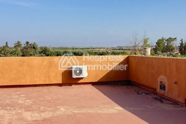 فيلا من 4 غرف نوم على طريق فاس