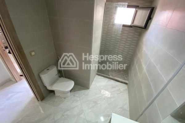 Triplex for sale, 238m² in Tangier