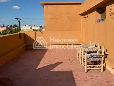Magnifique villa avec 5 suites, jardin et piscine.
