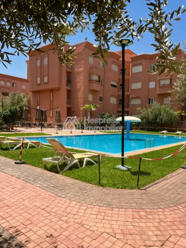 Apartment for sale on Route Casablanca. Total area 90 m². Parking and garden