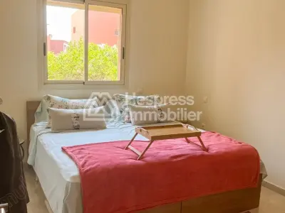 Apartment for sale on Route Casablanca. Total area 90 m². Parking and garden