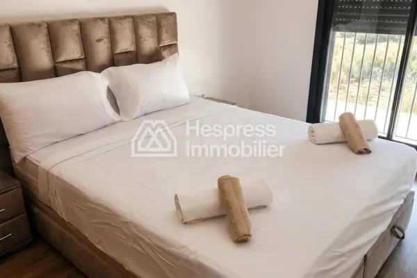 Superbe appartement à vendre à Route de Tahanaout. Surface totale 85 m². Bien meublé