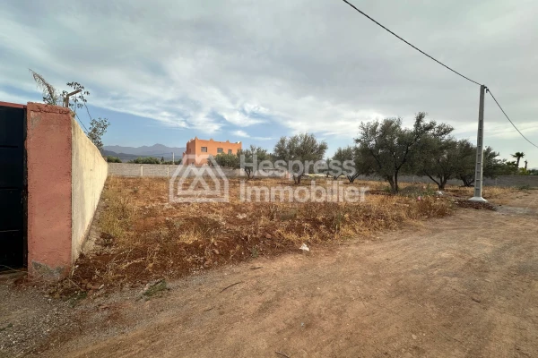 Terrain à vendre, 500m² à Marrakech Milkiya