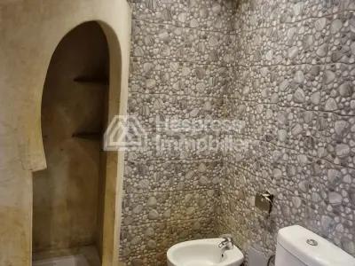Bel appartement en VENTE à massira 3.3 pièces conf