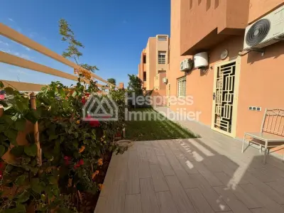 Location d'un appartement à Route Amizmiz. Surface totale 65 m². Bien meublé