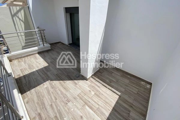 Triplex for sale, 238m² in Tangier