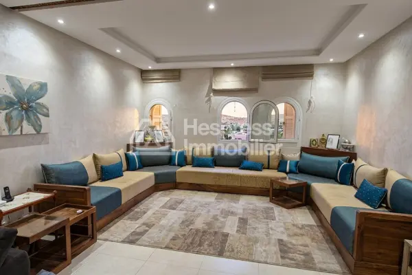 Location d'un appartement à Guéliz. Surface de 90 m². Meublé