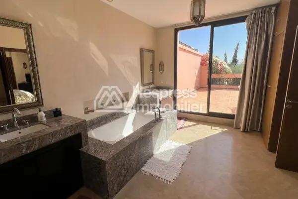 Beau riad a al maaden en location