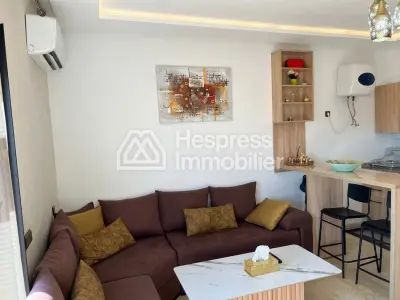 Très bel appartement en Vente à Guéliz. 4 grandes pièces. Concierge et piscine