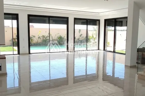 Villa en vente sur résidence sécurisée