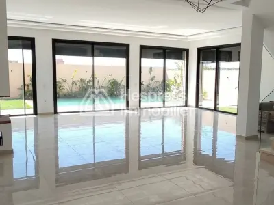 Villa en vente sur résidence sécurisée
